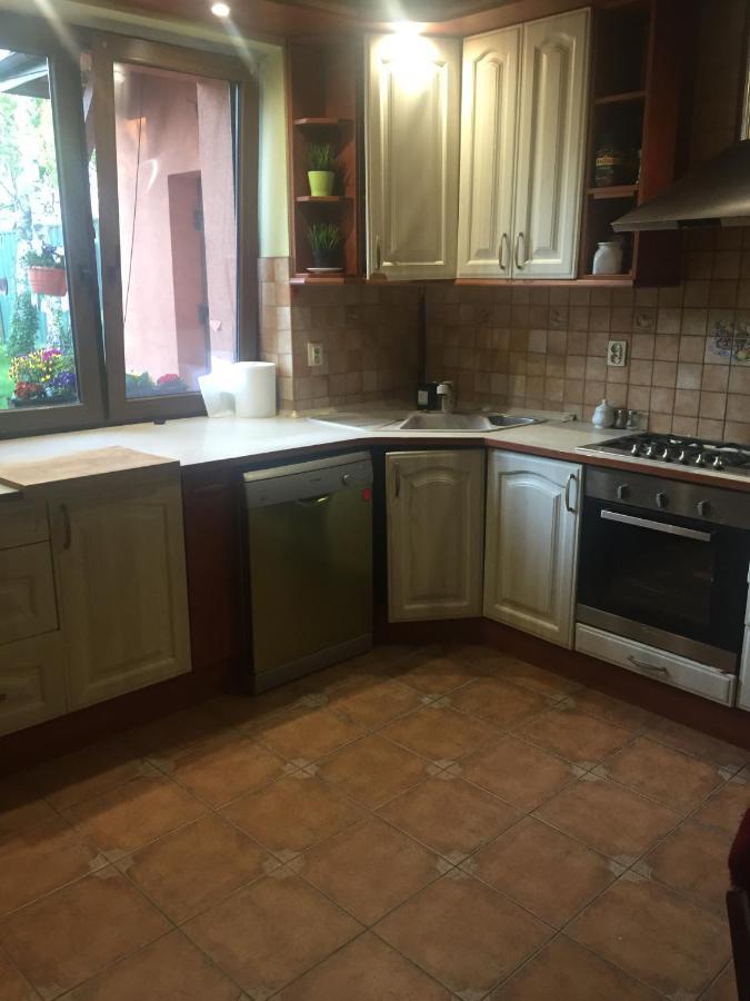 Samodzielny Pokoj W Wygodnym Domu Z Parkingiem Apartment Piaseczno  Bagian luar foto