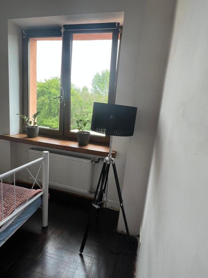 Samodzielny Pokoj W Wygodnym Domu Z Parkingiem Apartment Piaseczno  Bagian luar foto